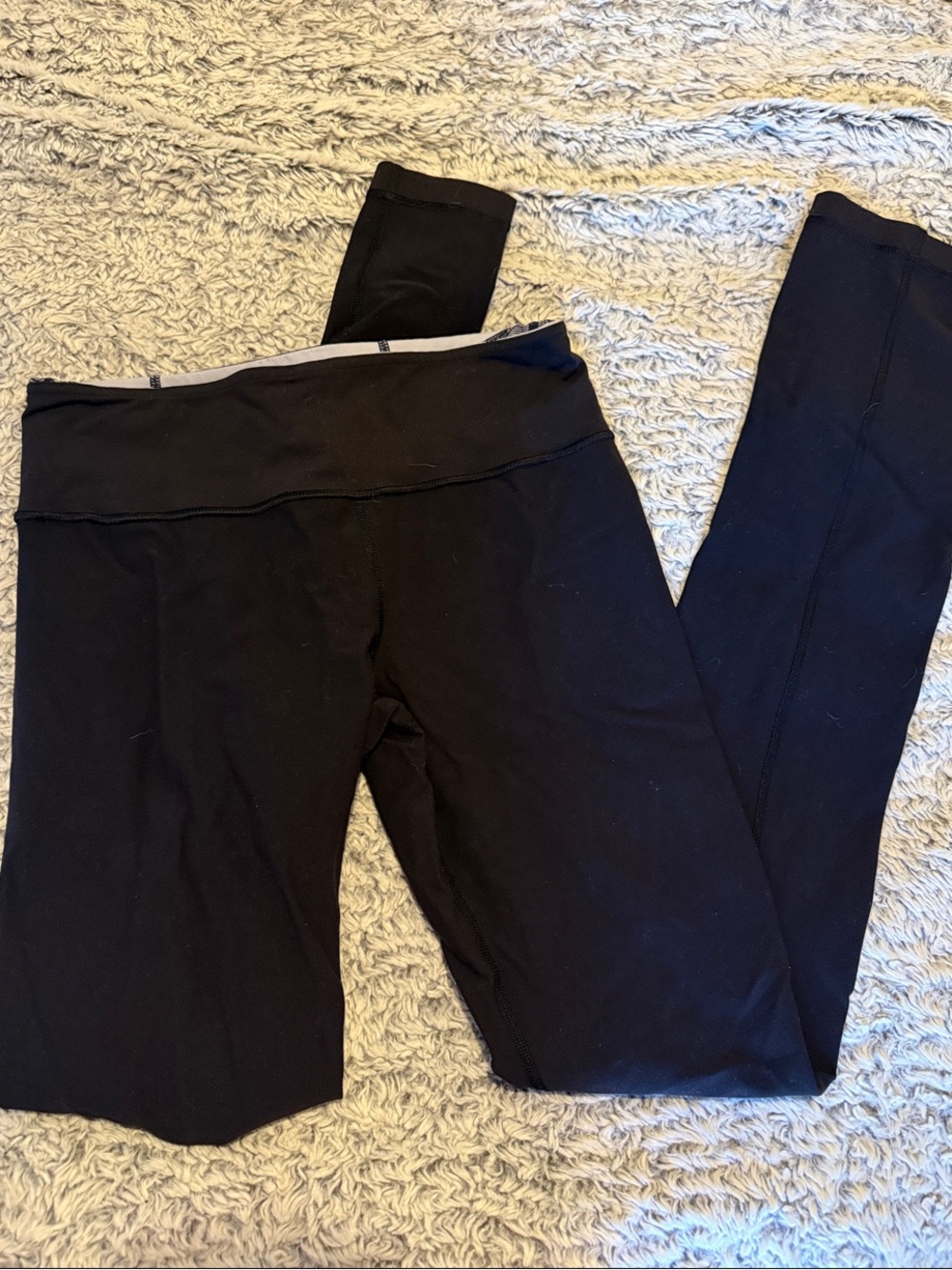 Lululemon leggings - Size 6